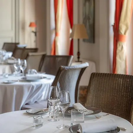 Le Chateau D'etoges - Champagne Otel