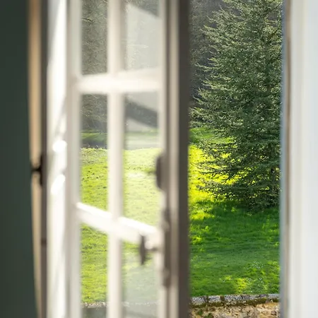 Le Chateau D'etoges - Champagne Hotell 4*