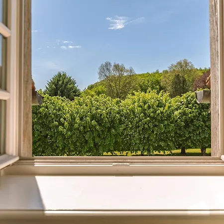 Le Chateau D'etoges - Champagne