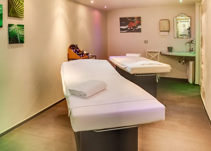 Hotel Le Château D'etoges - Les Collectionneurs Étoges