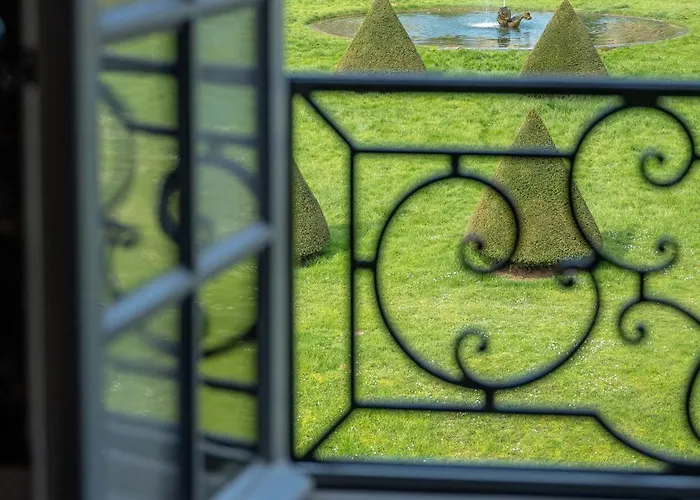 Le Château D'etoges - Les Collectionneurs